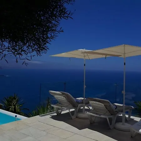 The Cliff Casa Marag 别墅